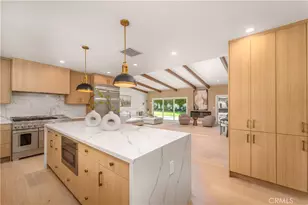 24320 Bessemer, Woodland Hills, CA 91367 - Photo 8