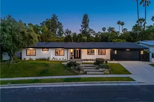 24320 Bessemer, Woodland Hills, CA 91367 - Photo 46