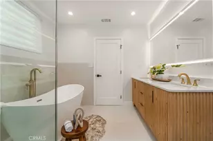 24320 Bessemer, Woodland Hills, CA 91367 - Photo 20