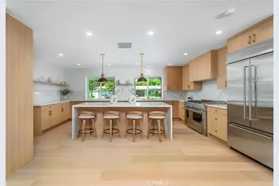 24320 Bessemer, Woodland Hills, CA 91367 - Photo 6