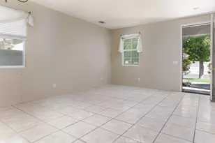 4626 Jade Ct, Lancaster, CA 93536 - Photo 6