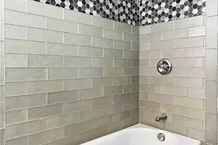 5777 Valerie Ave, Woodland Hills, CA 91367 - Photo 28