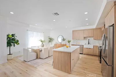 542 N Serrano Avenue, Los Angeles, CA 90004 - Photo 2