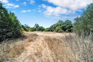 15523 Valerio St, Van Nuys, CA 91406 - Photo 2