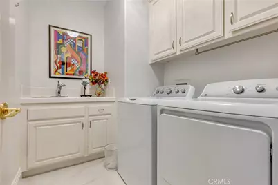 22019 Gold Canyon Drive, Saugus, CA 91390 - Photo 18