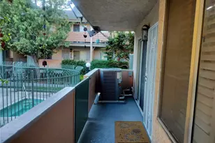 13144 Bromont, Sylmar, CA 91342 - Photo 10