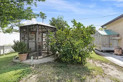 5854 Satsuma, North Hollywood, CA 91601 - Photo 32
