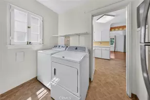 138 N La Peer Dr, Beverly Hills, CA 90211 - Photo 40