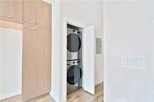 441 S Main, Burbank, CA 91506 - Photo 28