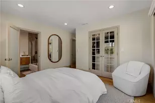 4060 Harclare Ln, Encino, CA 91436 - Photo 36
