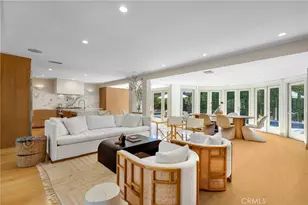 4060 Harclare Ln, Encino, CA 91436 - Photo 8