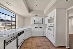7650 Topanga Canyon Blvd, Canoga Park, CA 91304 - Photo 16