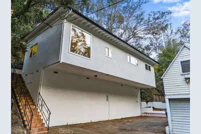8010 Padre Lane, Los Angeles, CA 90046 - Photo 2