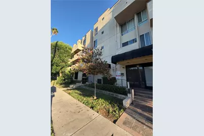 19350 Sherman, Los Angeles, CA 91335 - Photo 2