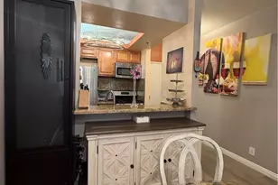 19350 Sherman, Los Angeles, CA 91335 - Photo 8