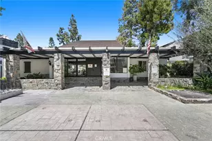 18645 Hatteras St, Tarzana, CA 91356 - Photo 12