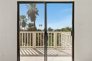 22497 Venido Rd, Woodland Hills, CA 91364 - Photo 36
