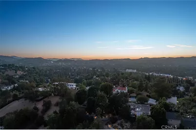 22497 Venido Road, Woodland Hills, CA 91364 - Photo 46