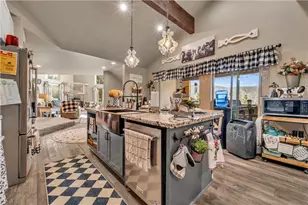 1813 Zermatt Dr, Pine Mountain Club, CA 93222 - Photo 12