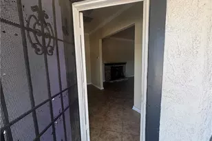 3395 Franklin Ave, Riverside, CA 92507 - Photo 10