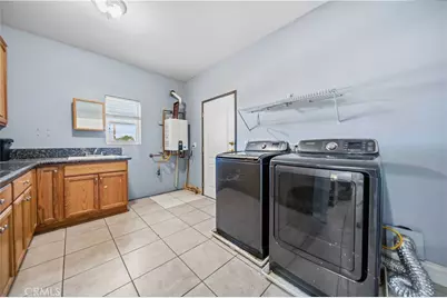 42500 20th, Lancaster, CA 93534 - Photo 18