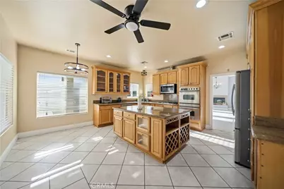42500 20th, Lancaster, CA 93534 - Photo 6