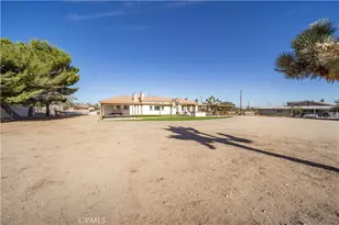 42500 20th, Lancaster, CA 93534 - Photo 44