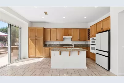 25417 Hopkins Place, Stevenson Ranch, CA 91381 - Photo 18