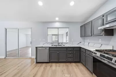 19735 Skyview Court, Canyon Country, CA 91351 - Photo 14