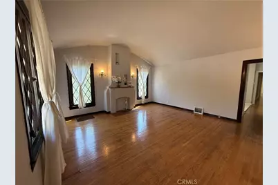 79 N Berkeley Avenue, Pasadena, CA 91107 - Photo 16