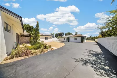 9826 Columbus, North Hills, CA 91343 - Photo 8
