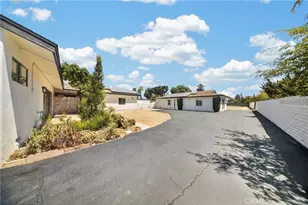 9826 Columbus, North Hills, CA 91343 - Photo 8