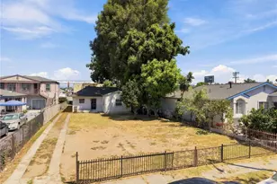 717 W 73rd, Los Angeles, CA 90044 - Photo 1