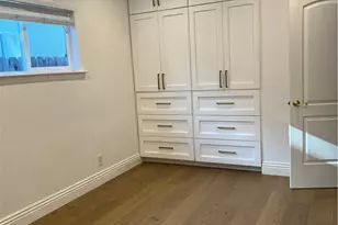 1454 N Clybourn Ave, Burbank, CA 91505 - Photo 12