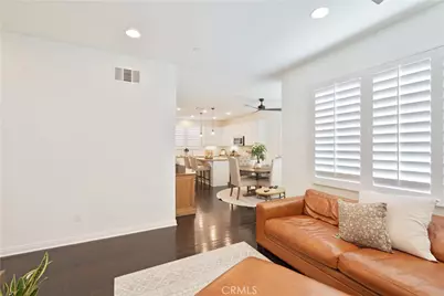 21737 Propello, Saugus, CA 91350 - Photo 4