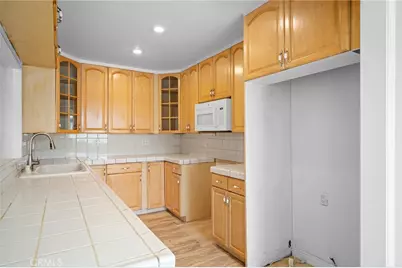 8007 Broadleaf, Panorama City, CA 91402 - Photo 8