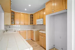 8007 Broadleaf, Panorama City, CA 91402 - Photo 8