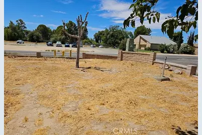 10331 N Loop Boulevard, California City, CA 93505 - Photo 12