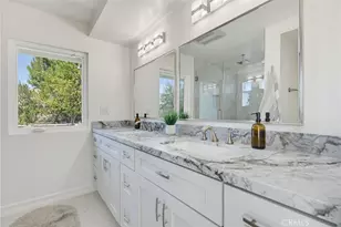 4715 Burgundy Rd, Woodland Hills, CA 91364 - Photo 20