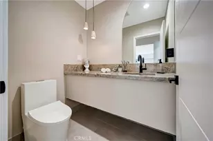 22120 Costanso St, Woodland Hills, CA 91364 - Photo 12