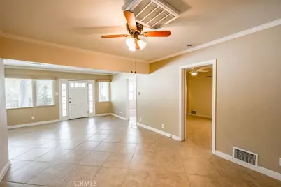 2056 E Villa, Pasadena, CA 91107 - Photo 14
