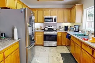 17727 Merridy St, Northridge, CA 91325 - Photo 8