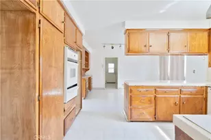9720 Tunney, Northridge, CA 91324 - Photo 8