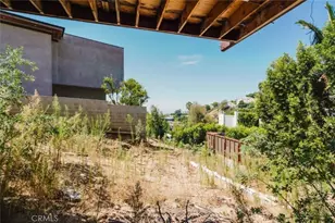 1688 Sunset Plaza Dr, Los Angeles, CA 90069 - Photo 2