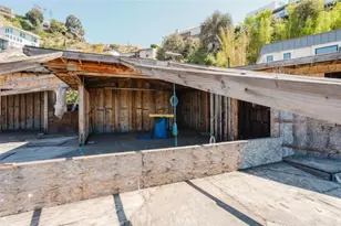 1688 Sunset Plaza Dr, Los Angeles, CA 90069 - Photo 24