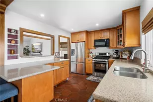 27403 Garza Dr, Saugus, CA 91350 - Photo 14