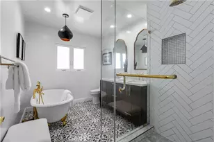 7840 7842 Woodlake Ave, West Hills, CA 91304 - Photo 24