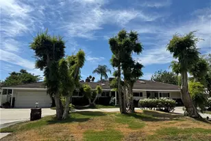 17410 Knapp St, Northridge, CA 91325 - Photo 2