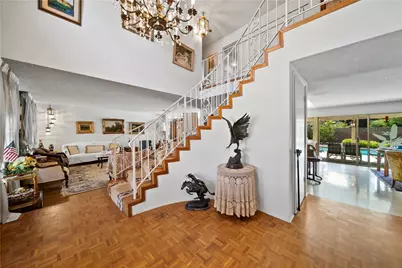 6304 Mirrior Lake Dr, Hollywood Hills, CA 90068 - Photo 16