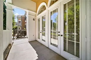 24014 Bridgeport Ln, Valencia, CA 91355 - Photo 4